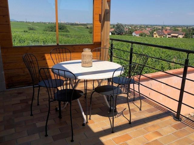 Les Trois Pierres Villa เอกิสไฮม์ ภายนอก รูปภาพ